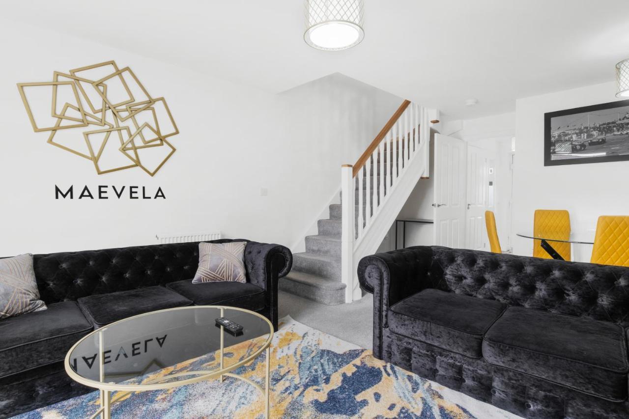 ברמינגהאם Luxury 2 Bed House City Centre ✘ Bbq & Garden ☆ Family Friendly→ Swingball & Outdoor Furniture - Free Parking → With 50 Inch Smart Tv, Free Netflix & Wifi ✘ Comfy Seating Area - By Maevela מראה חיצוני תמונה